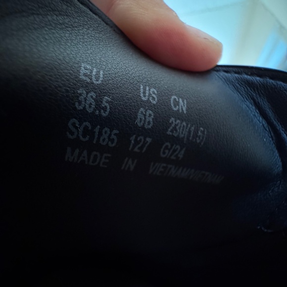 STUART WEITZMAN Platformed Discontinued Loafers - Picture 7 of 7